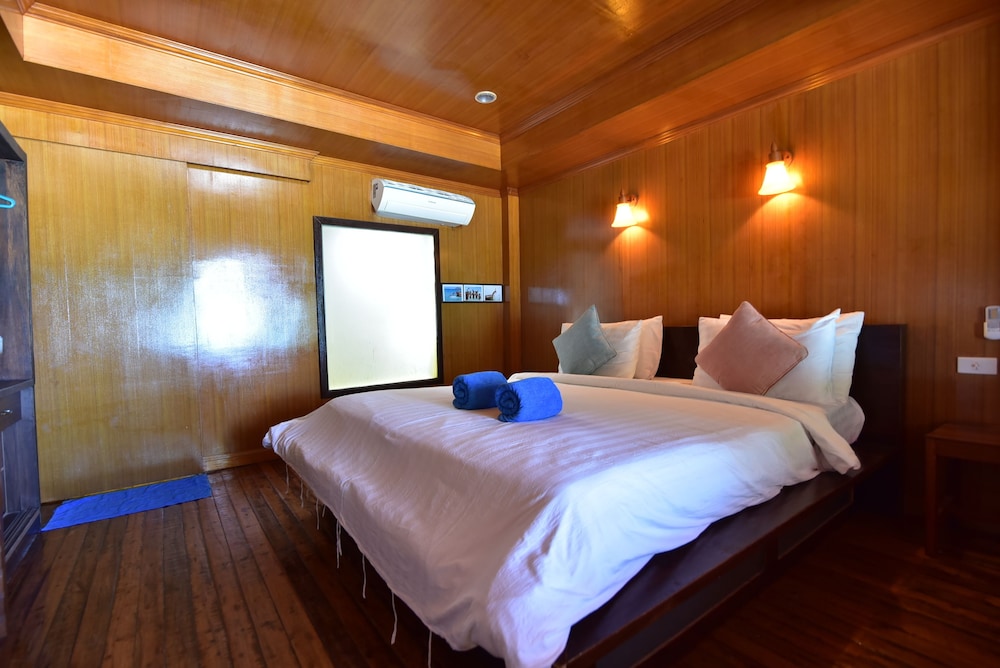 Lipe Power Beach Resort 14/50