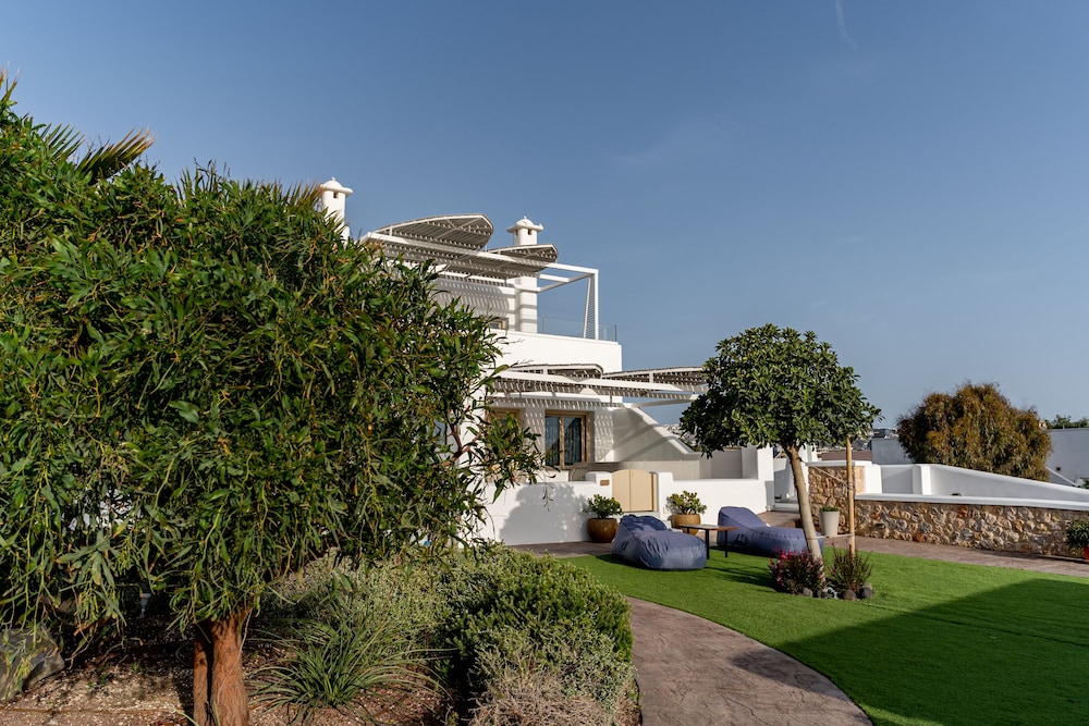 Marvarit Suites 40/50