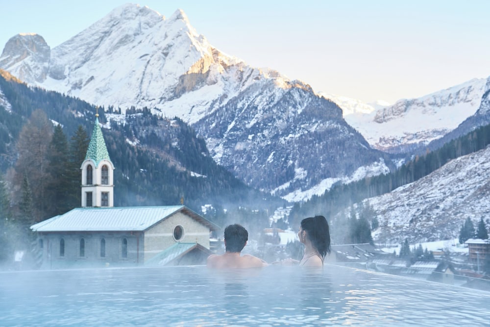 Hotel Cesa Tyrol 65/71
