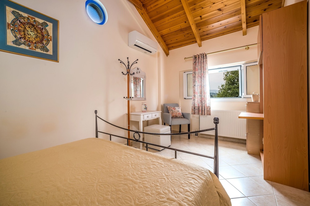 Villa Kardaris 26/57