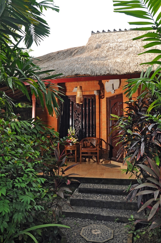 Three Brothers Bungalows & Villas Legian 6/79