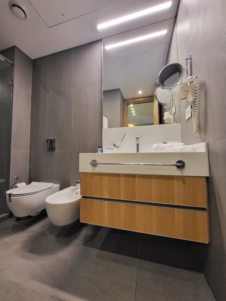 Monot Suites Beirut 47/50