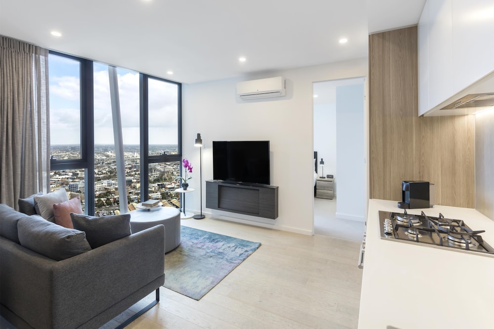 Avani Melbourne Central Residences 57/76