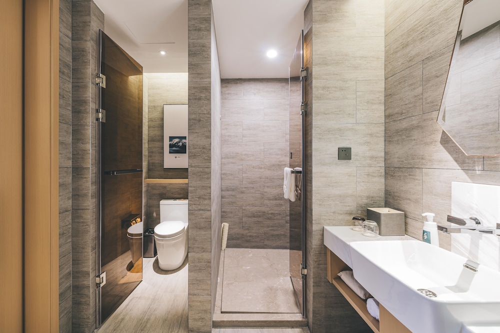 Atour hotel (Huayang Metro Station Tianfu Chengdu) 18/24