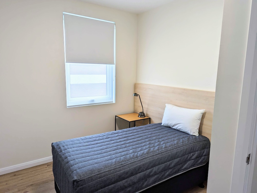 1 BEDROOM, SUPERIOR, STUDIO