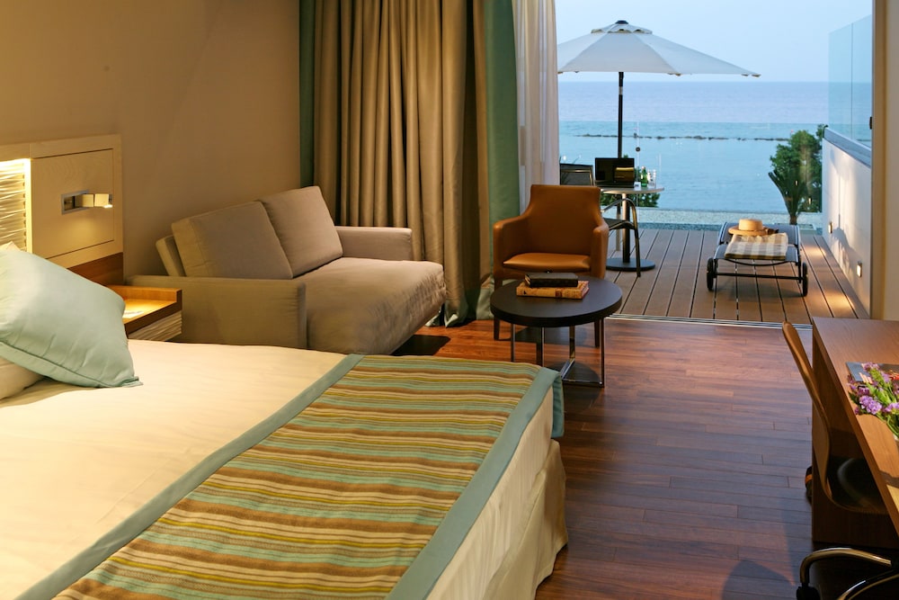 Crowne Plaza Limassol 18/75