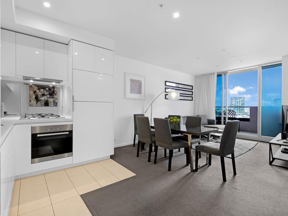 The Sebel Residences Melbourne Docklands 45/55