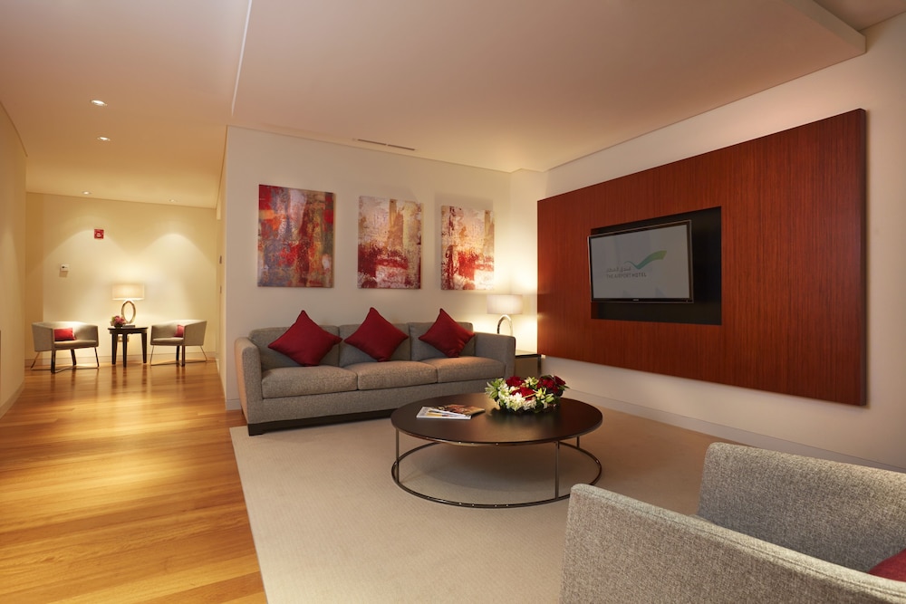 Oryx Airport Hotel 30/37