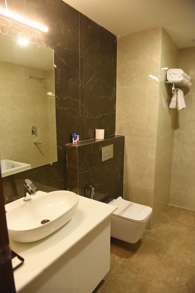 HOTEL LEGEND INN 16/22