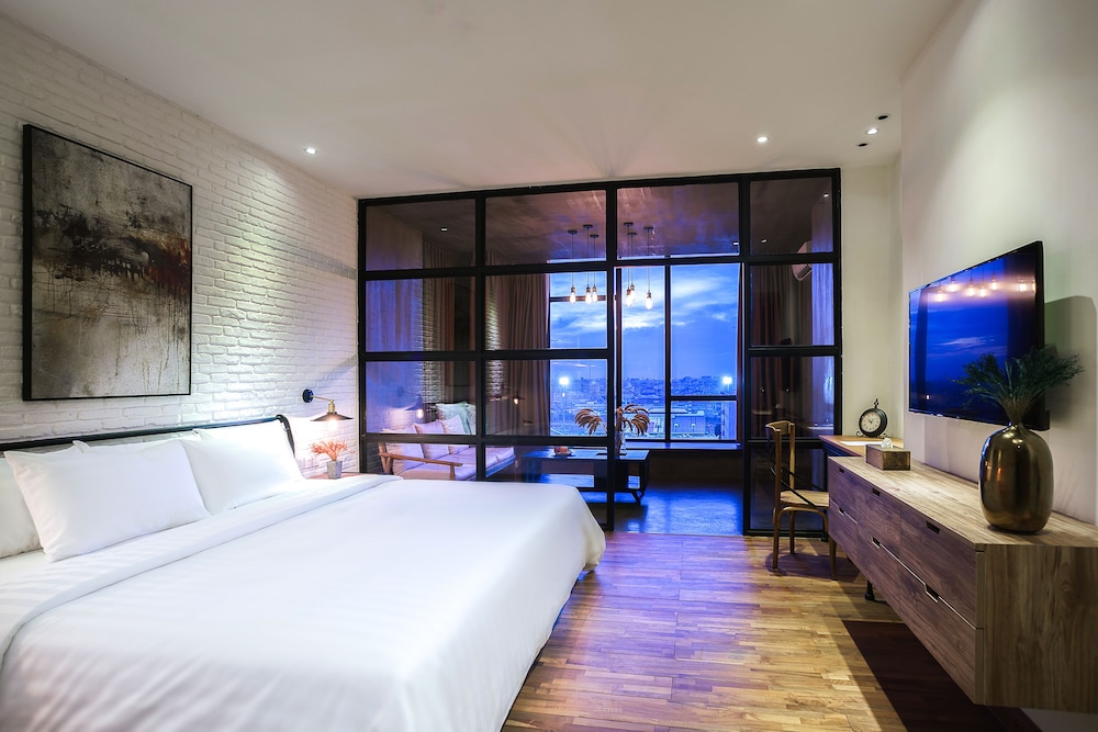 Sim Boutique Hotel 24/73