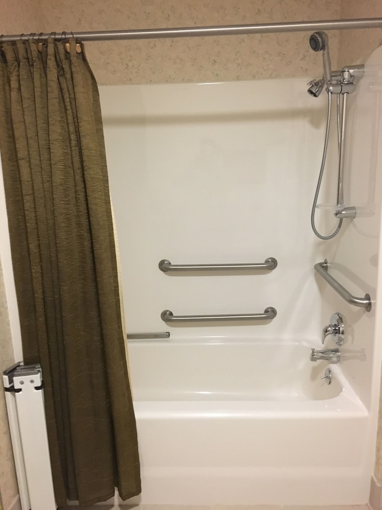 Grand Vista Hotel and Suites 17/61