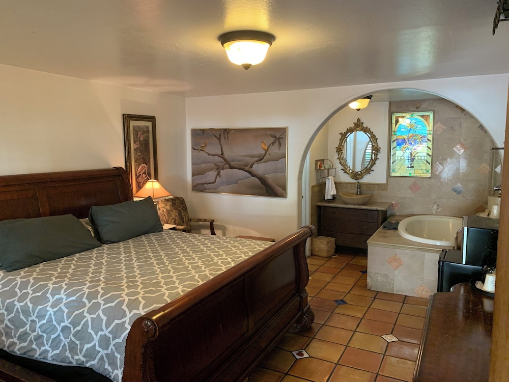 Spa, King Bed