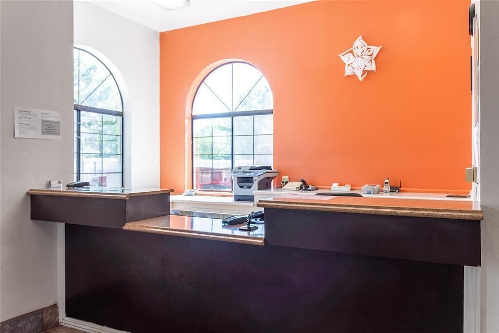 Studio6 Suites Cameron Park, CA - Folsom 9/40