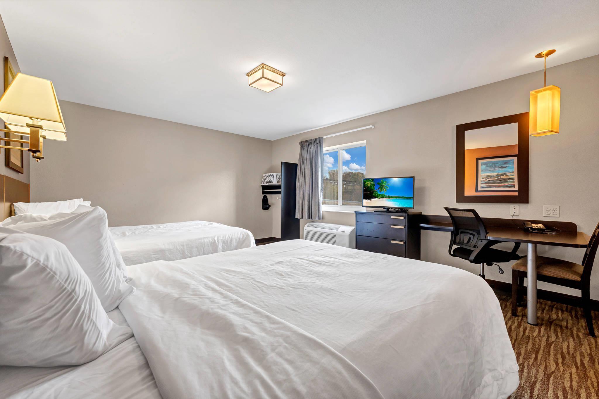 Upgrade, Efficiency, 2 Queen Beds