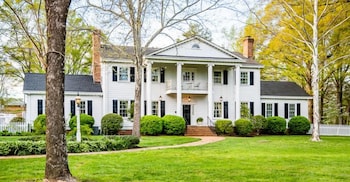 The Virginia Cliffe Inn 44/50