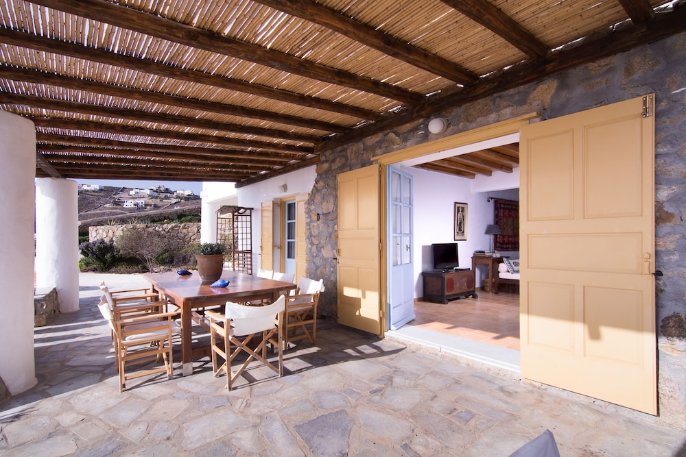 Anerousses Mykonian Traditional Houses 26/50
