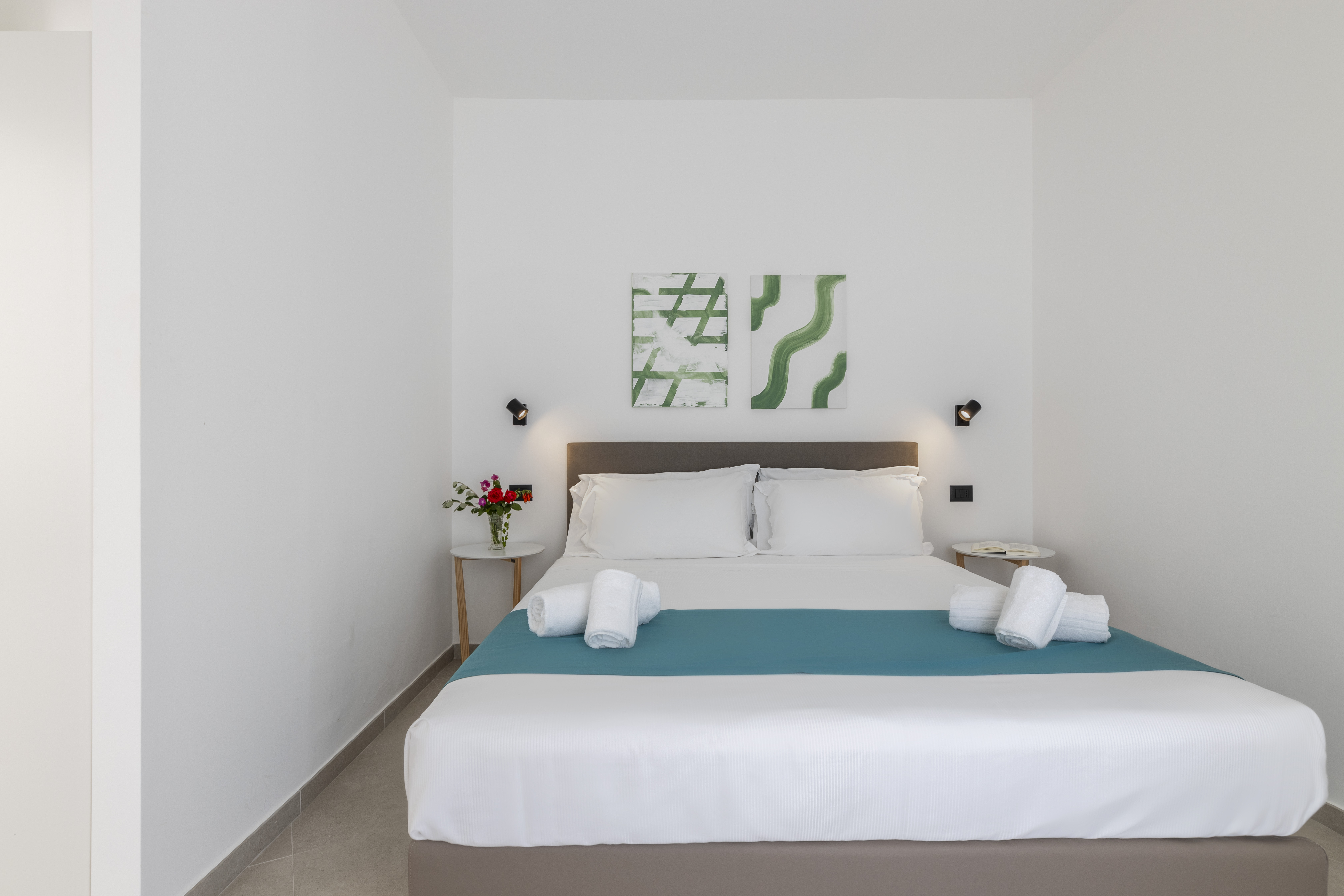 غرفة بأربعة أسرّة بإطلالة على الحديقة بشرفة بغرفتين، Residence Villa Giardini 3/5