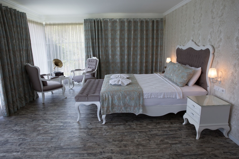 Gocek Naz Hotel 26/68