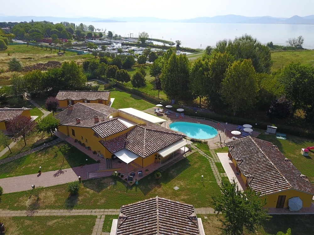Villaggio Albergo Le Macerine 40/46