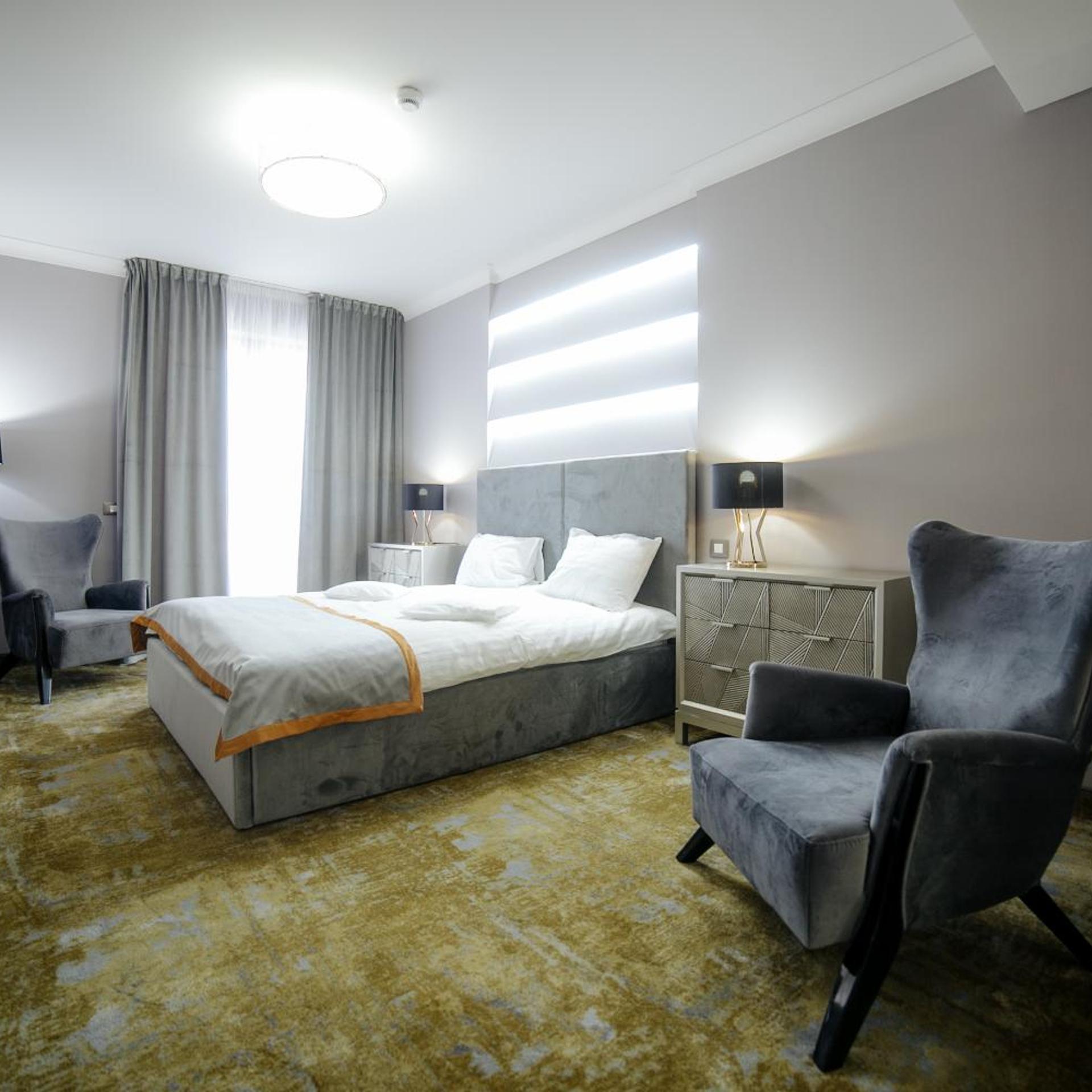 1 Bedroom, Deluxe, Apartment, ROYAL CLASSIC HOTEL 4/6