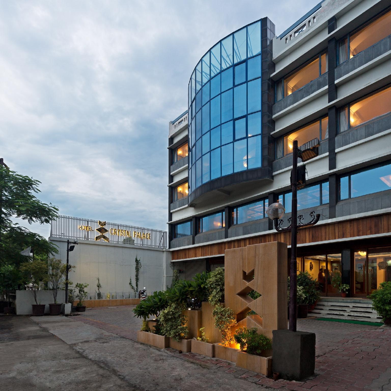 Hotel Crystal Palace Meerut 3/29