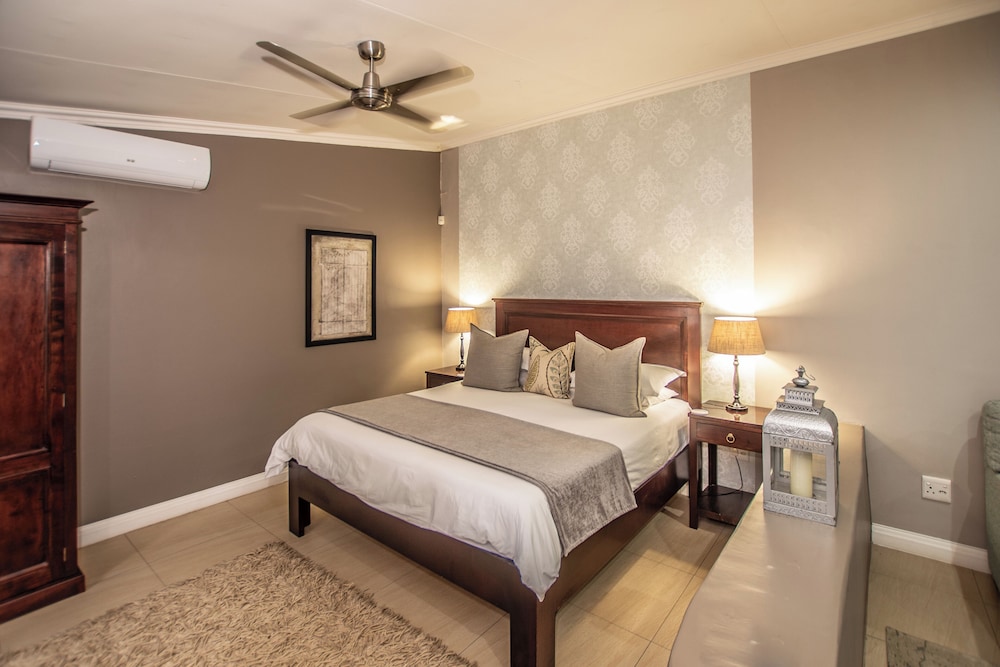 Nut Grove Manor Boutique Hotel 8/50