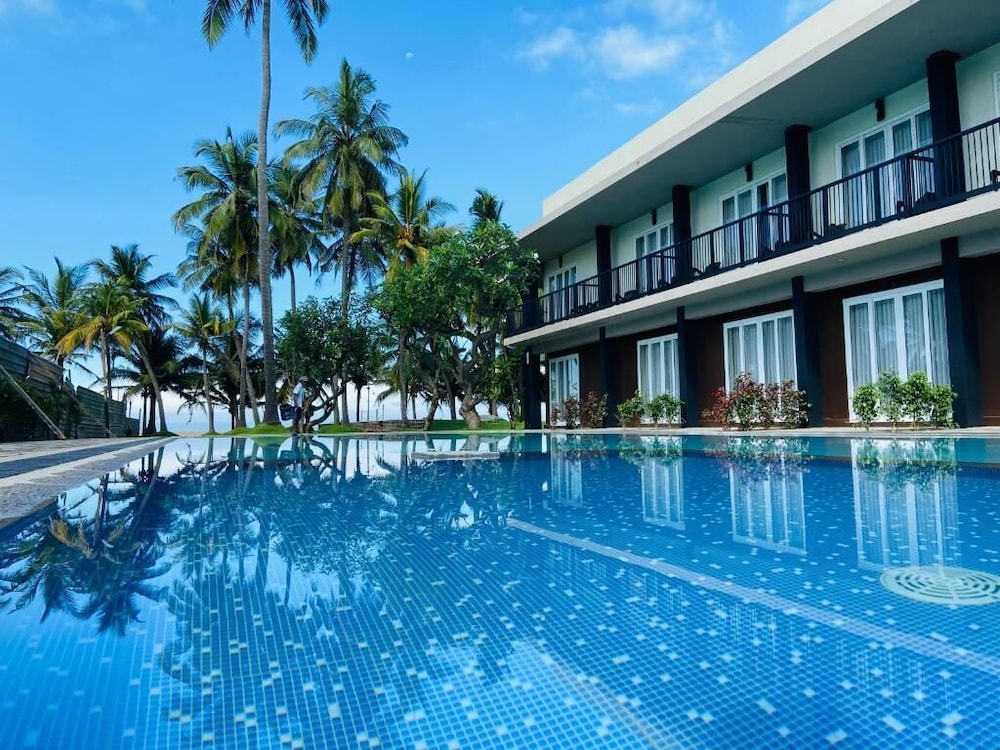 Golden Star Beach 5/48