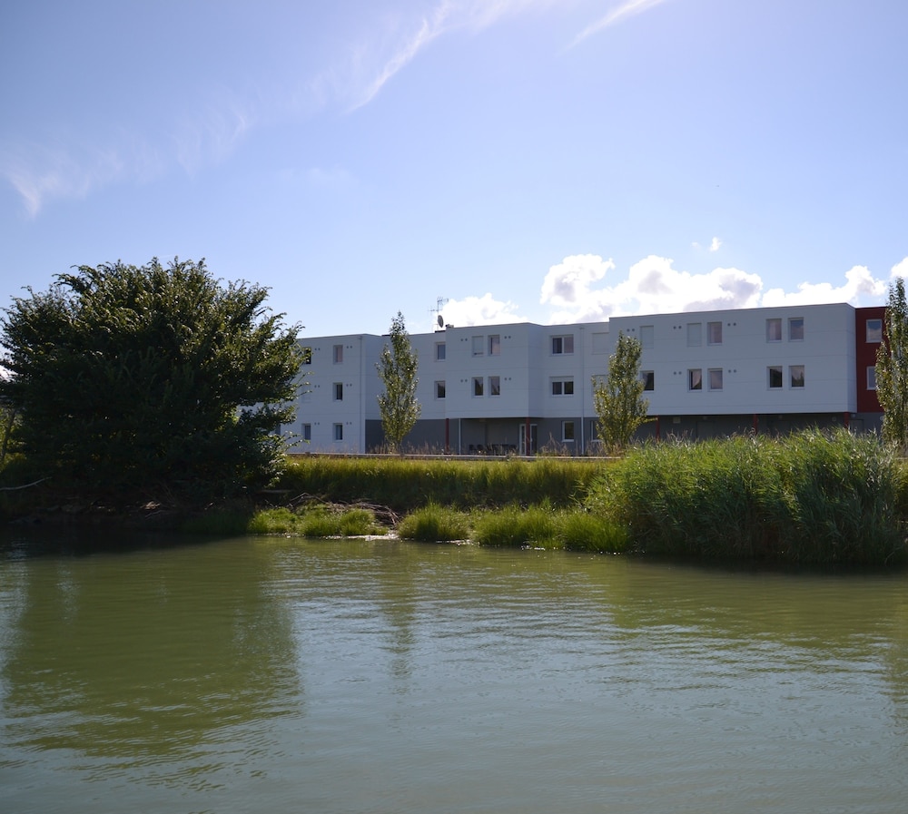 Adonis Hotel Bayonne 52/58