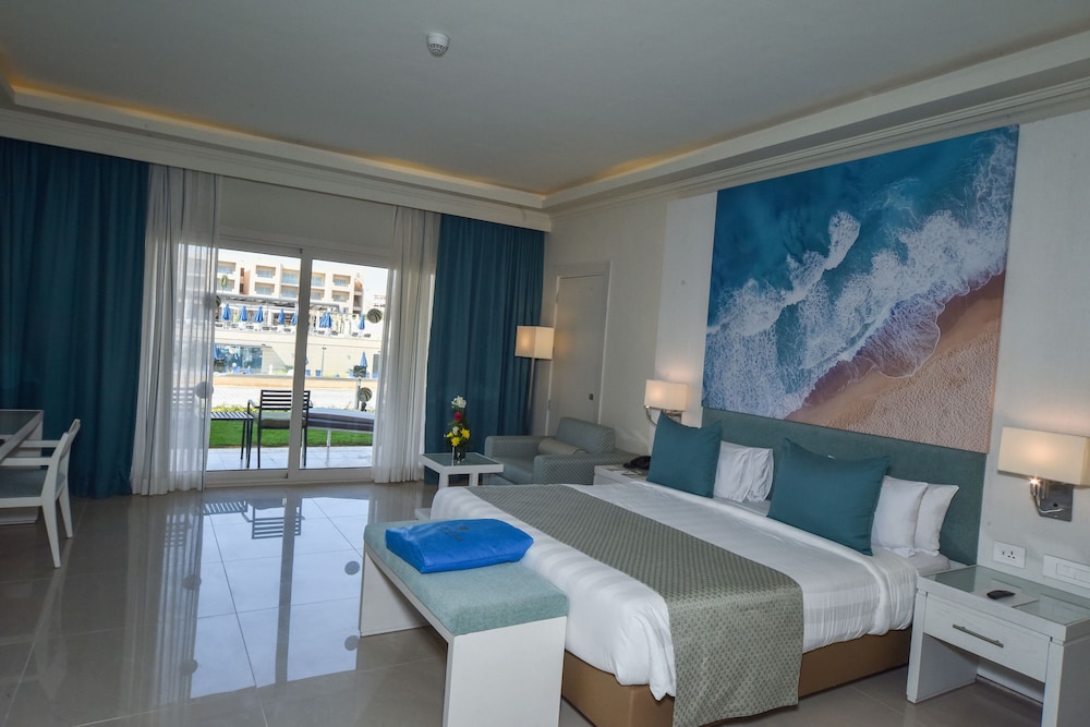 Cleopatra Luxury Resort Sharm Adults Only +16 24/58