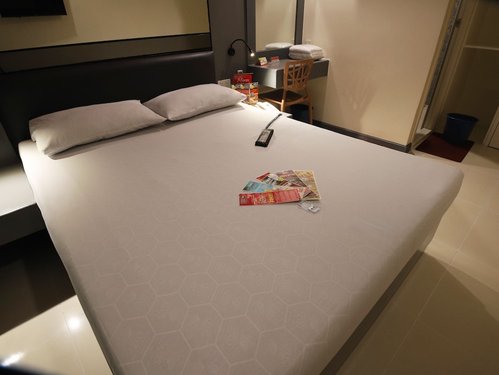 Hotel Sogo Edsa Cubao 28/55