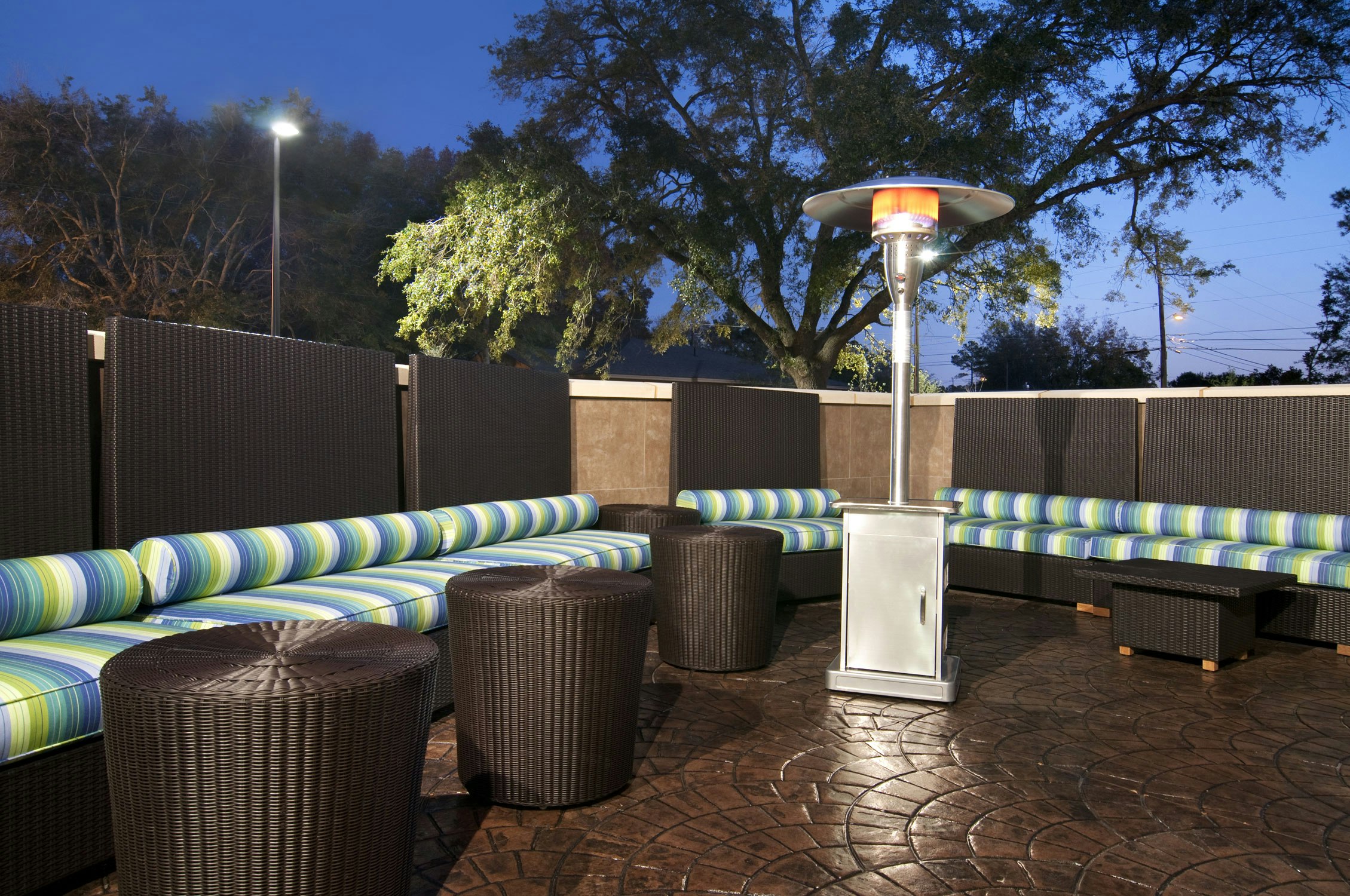 Home2 Suites by Hilton Charleston Airport Convention Center 18/44