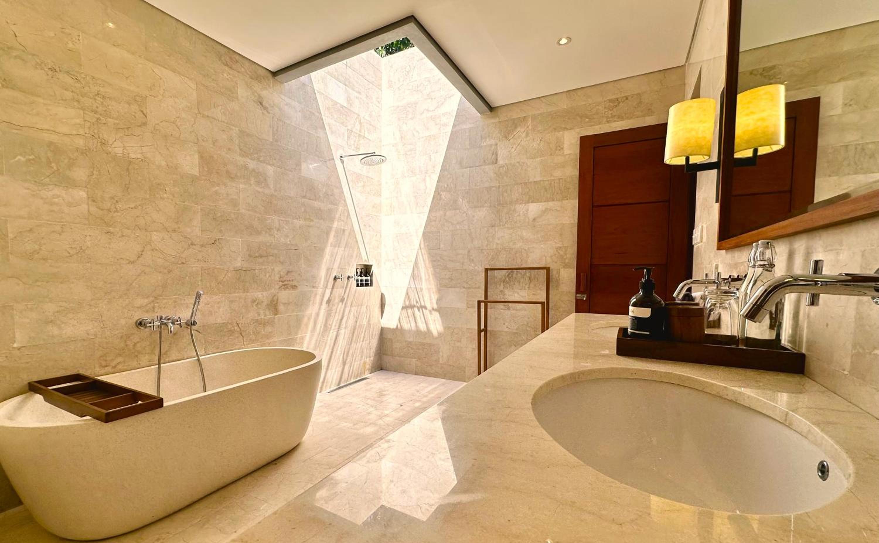 جناح متصل بسرير مزدوج بإطلالة على البحر، Sanglung Villa 9/10