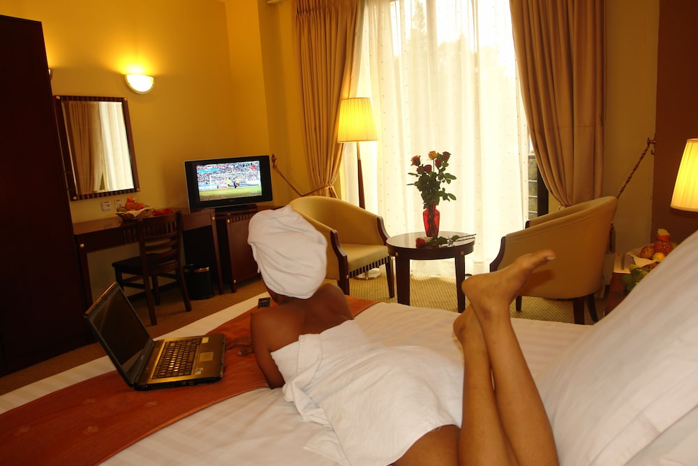 Soramba Hotel 6/20