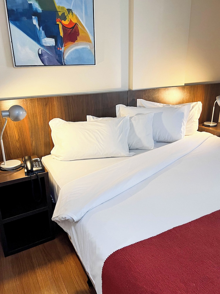 Royal Design Savassi Hotel 24/64