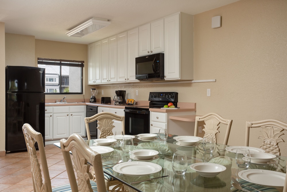 Orbit One Vacation Villas 41/61