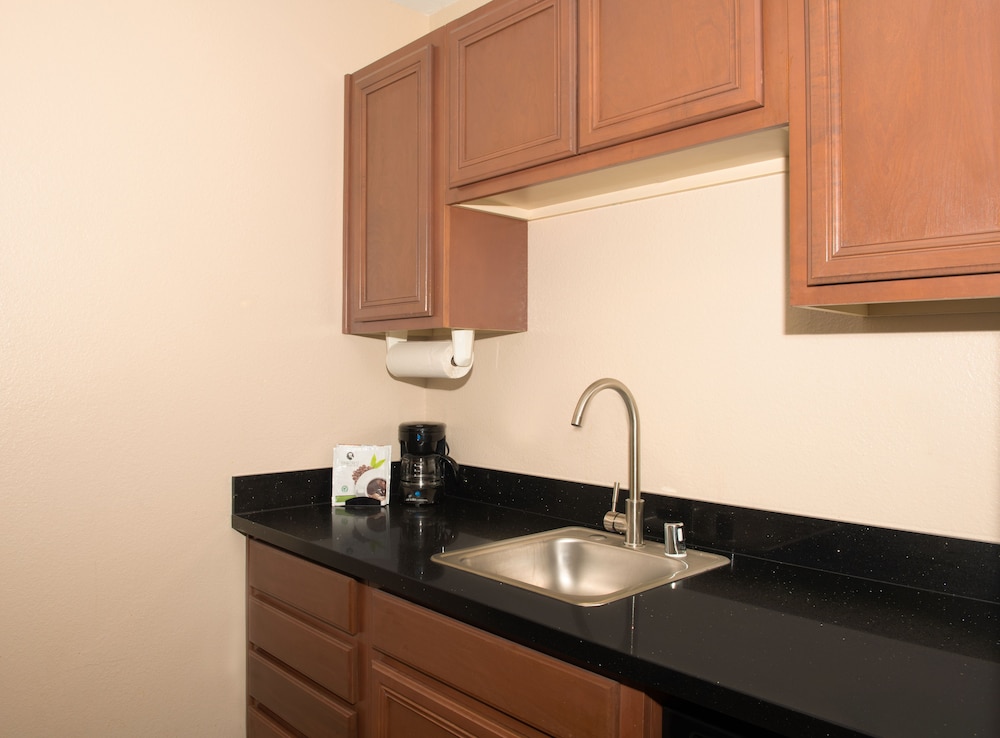 Larkspur Landing Extended Stay Suites South San Francisco 22/57