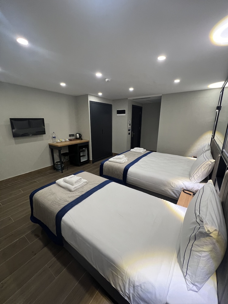 AHG Atlas Hotel 16/41