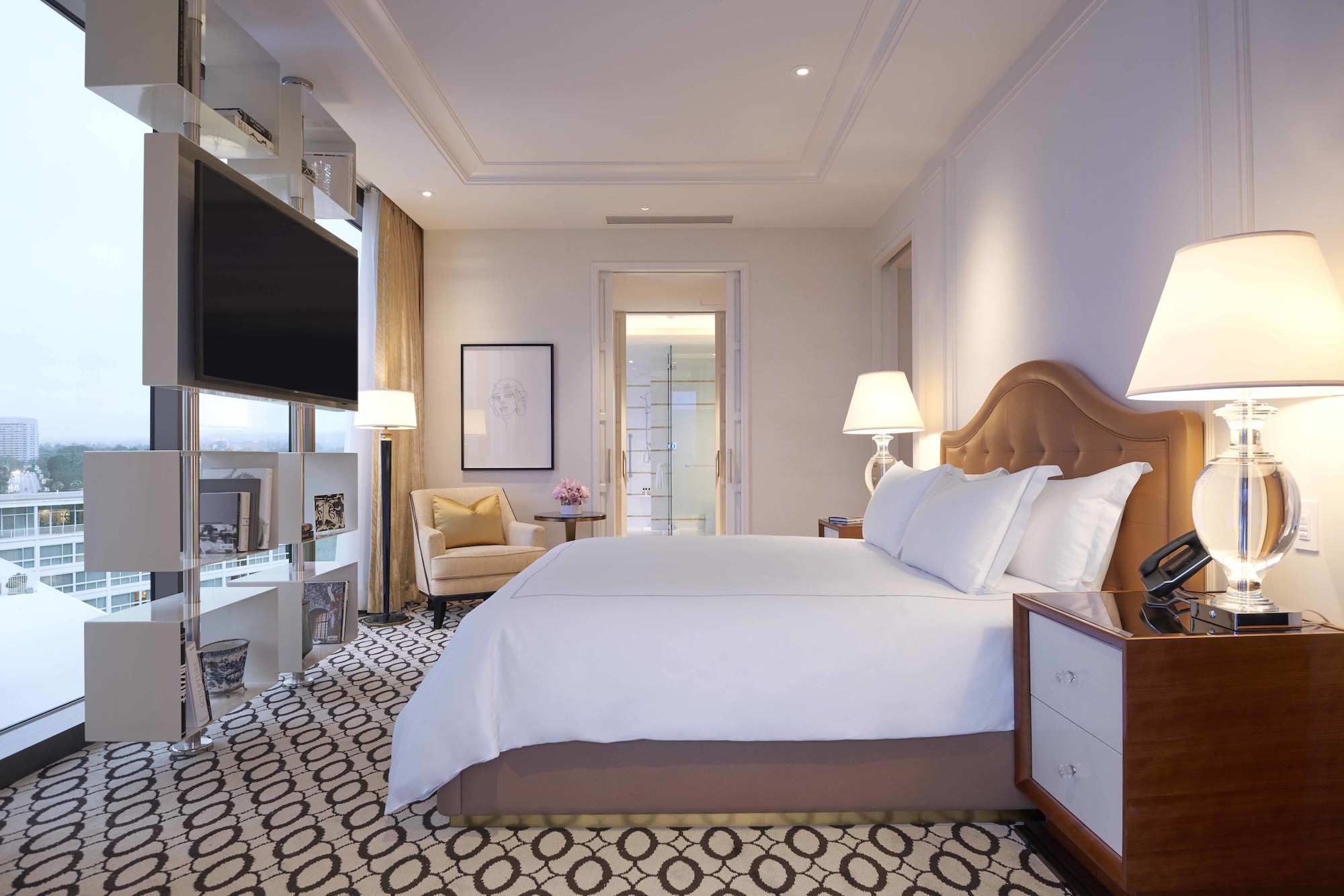 JUNIOR SUITE, DELUXE, KING BED, HIGH FLOOR, CORNER