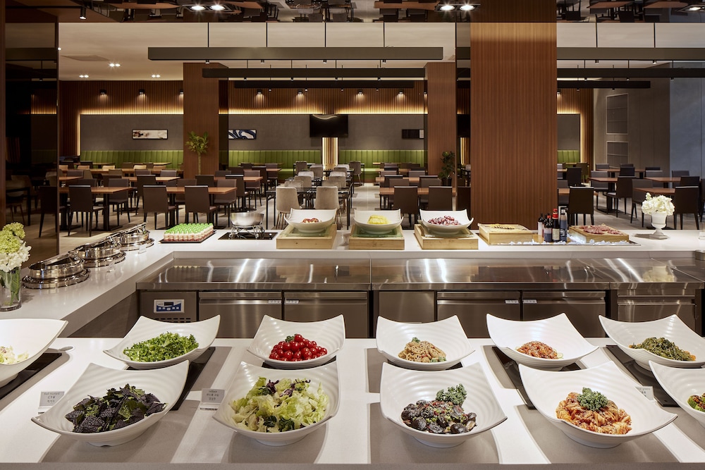 Ramada Encore by Wyndham Gimpo Han River Hotel 55/68