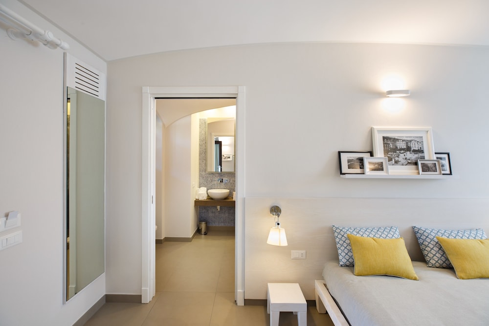 Melrose Relais 16/50