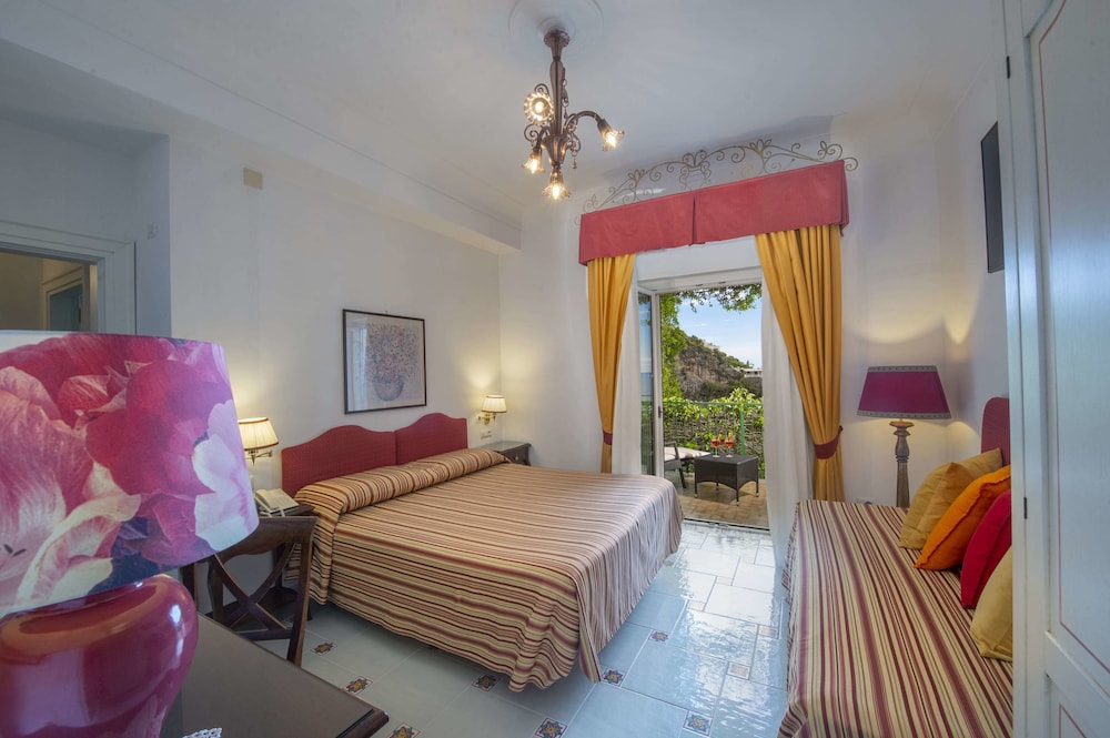 Hotel Pellegrino 7/50