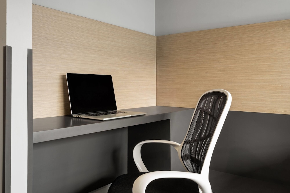Hotel MX aeropuerto CDMX, Trademark Collection by Wyndham 41/50