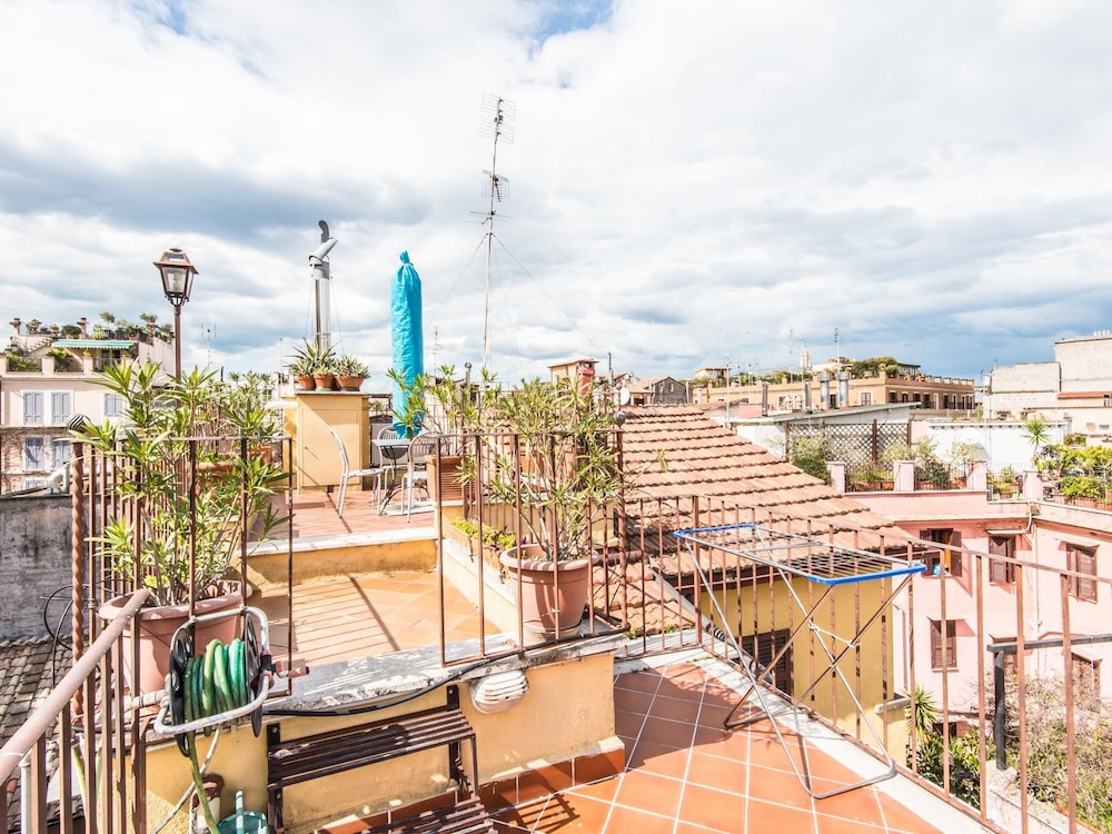 RSH Pallaro Terrace Stunning View 22/40
