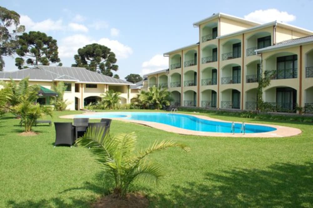 Gorillas Volcanoes Hotel 38/40
