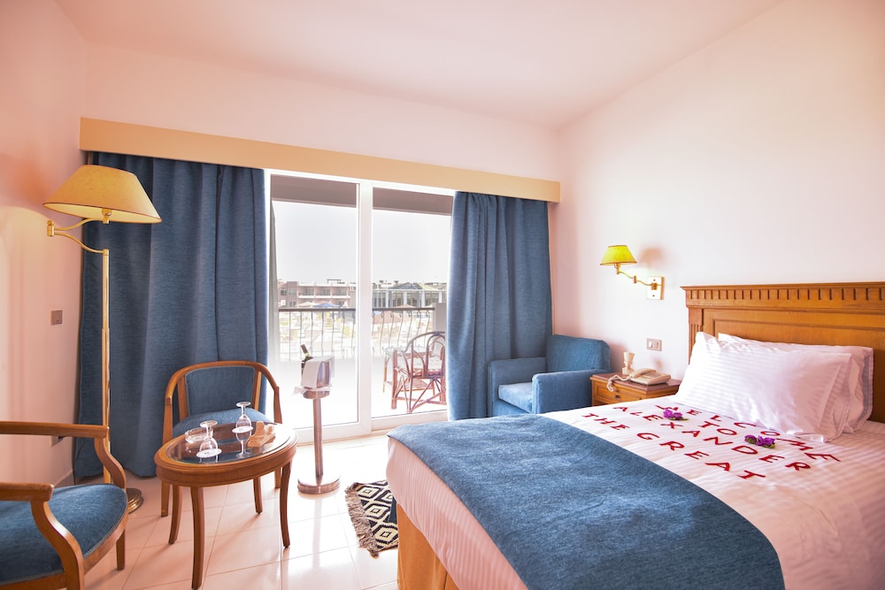1 BEDROOM, STANDARD, TRIPLE, SEA VIEW