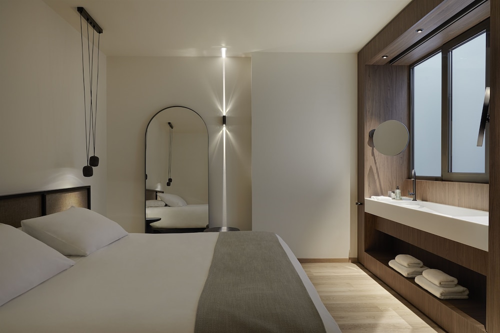 جناح بسرير كينج مع أريكة، Woo Suites 3/3