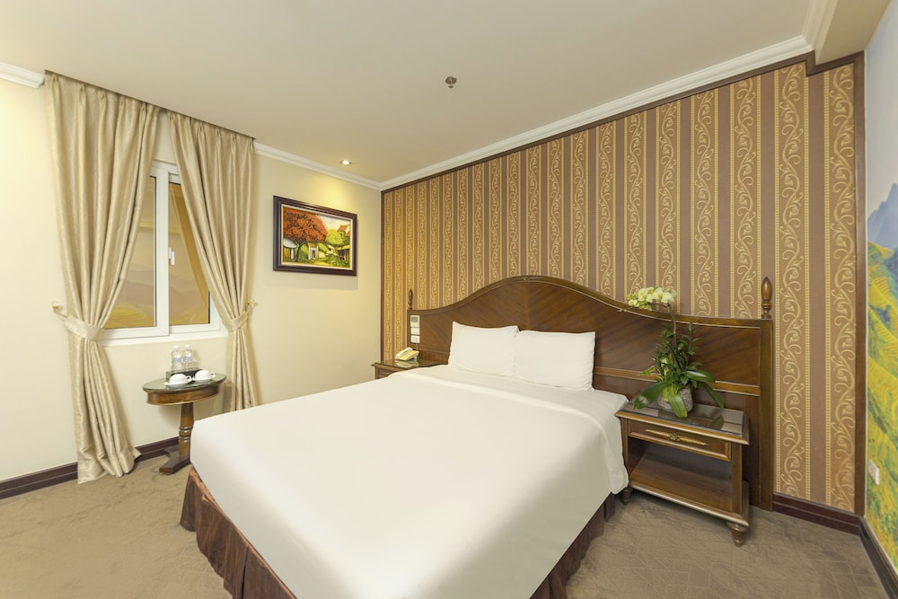 Chalcedony Hotel 19/50
