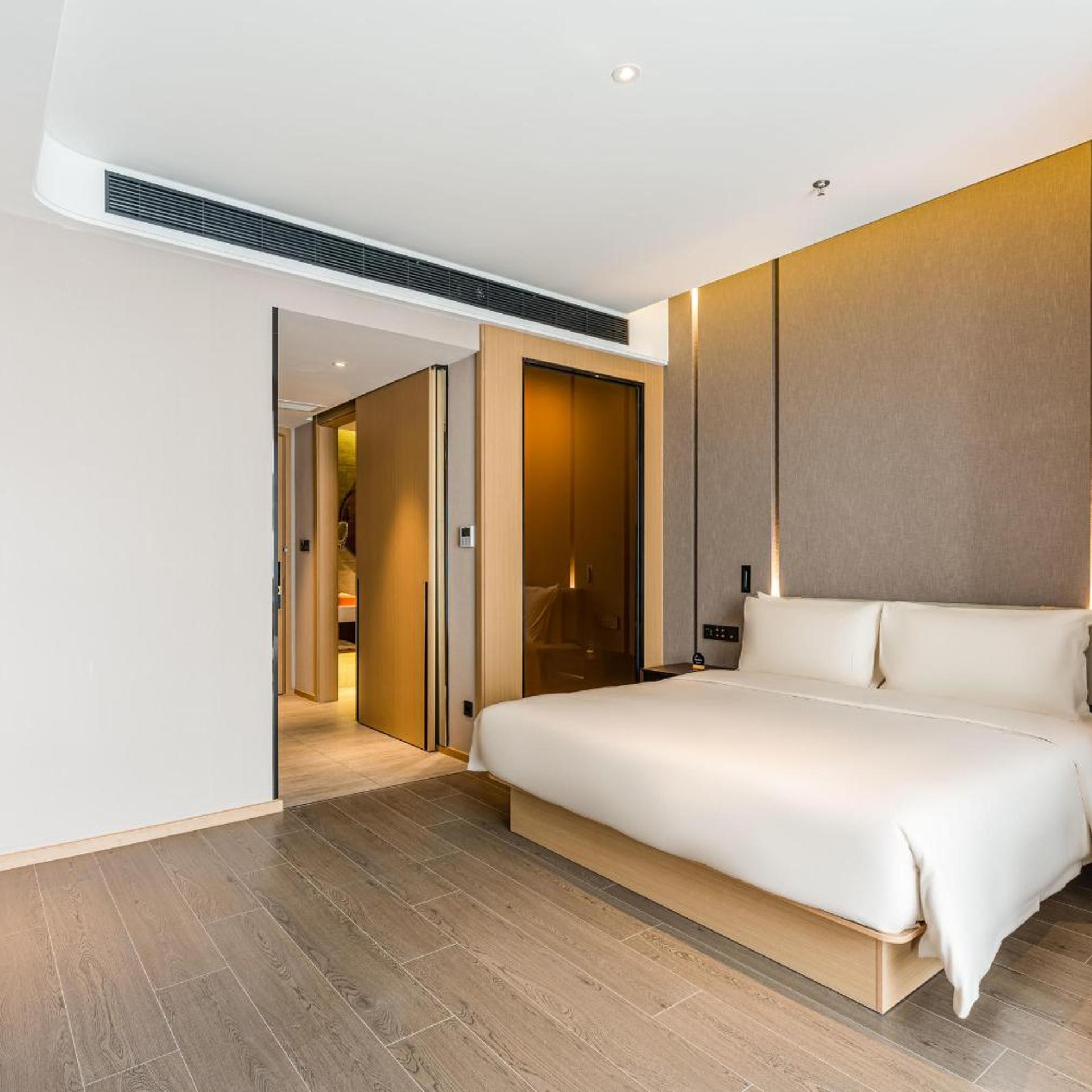 Atour Hotel (Xuzhou Yunlong CBD) 7/26