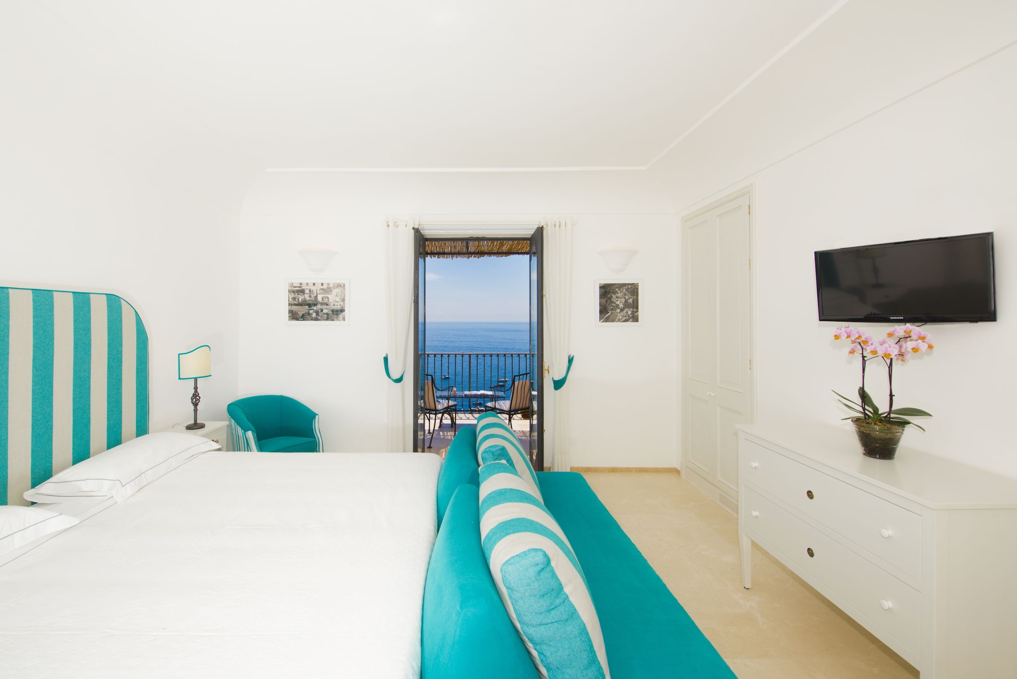 JUNIOR SUITE, SEA VIEW, BALCONY