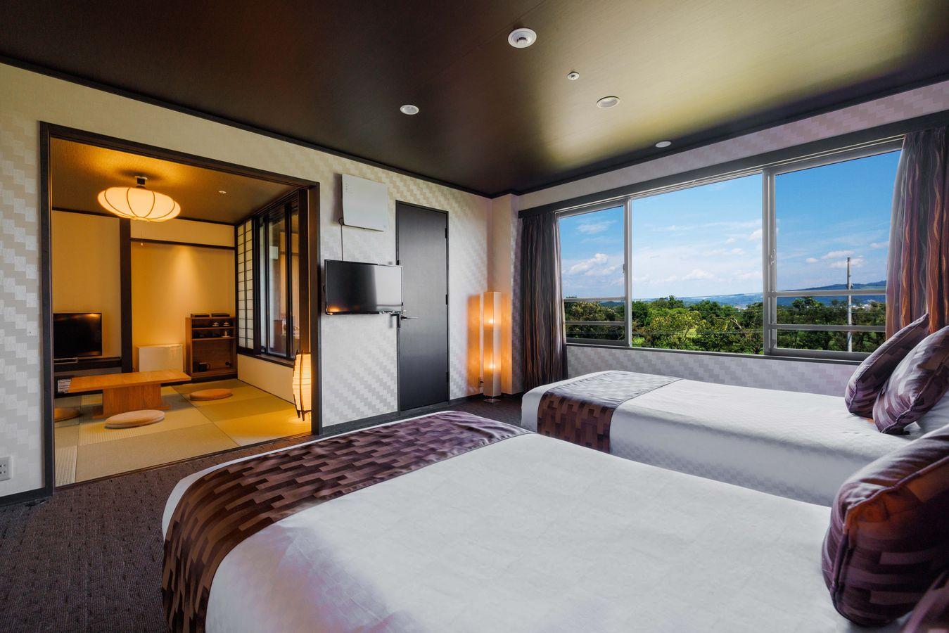 Japanese Western, Premium, Twin Beds, 3 Futon Beds, Hot Spring Bath View, Bathtub